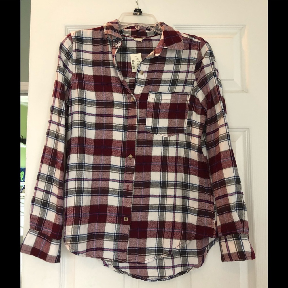 Aeropostal long sleeve button down blouse Small